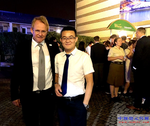 常世民与德国公使4.jpg